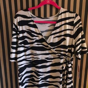 Faux wrap animal print shirt *new*